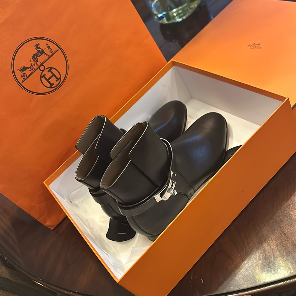 Hermes’ Neo Ankle Boot - Picture 5 of 13